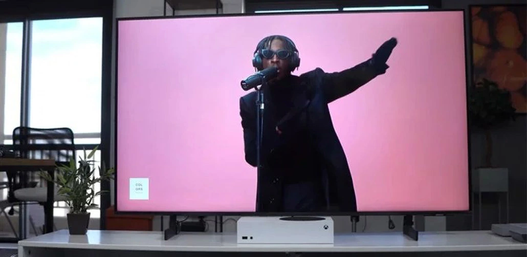 بررسی تلویزیون سامسونگ au8000